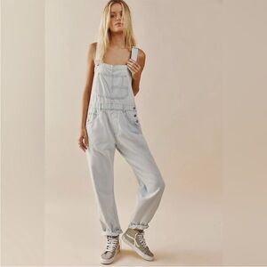 NWT Free People Ziggy Denim Overall in Bleach Bloom Jumpsuit Light Blue $98